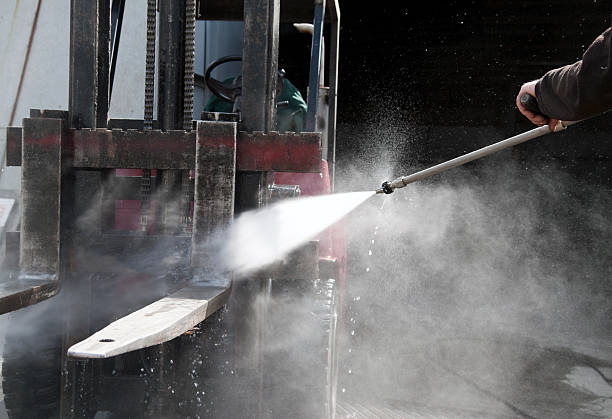 Best Roof Power Washing Services  in Diboll, TX
